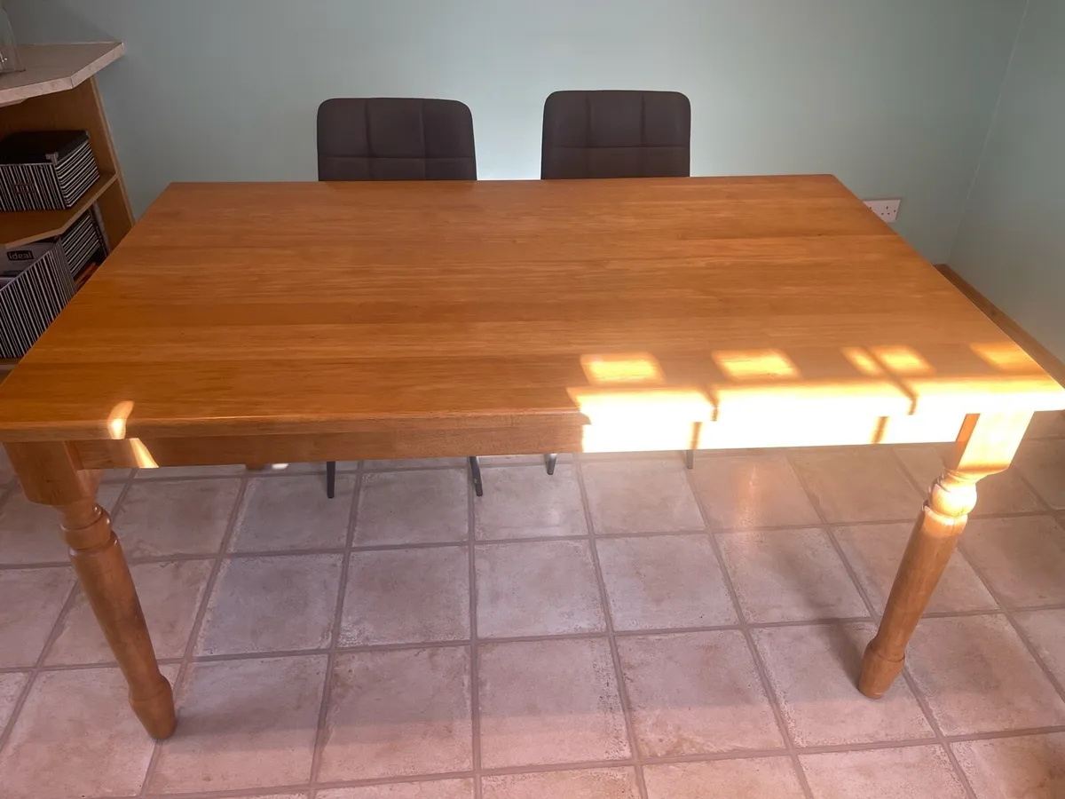 Gorgeous Solid 5Ft Wooden Kitchen Dining Table - Image 2