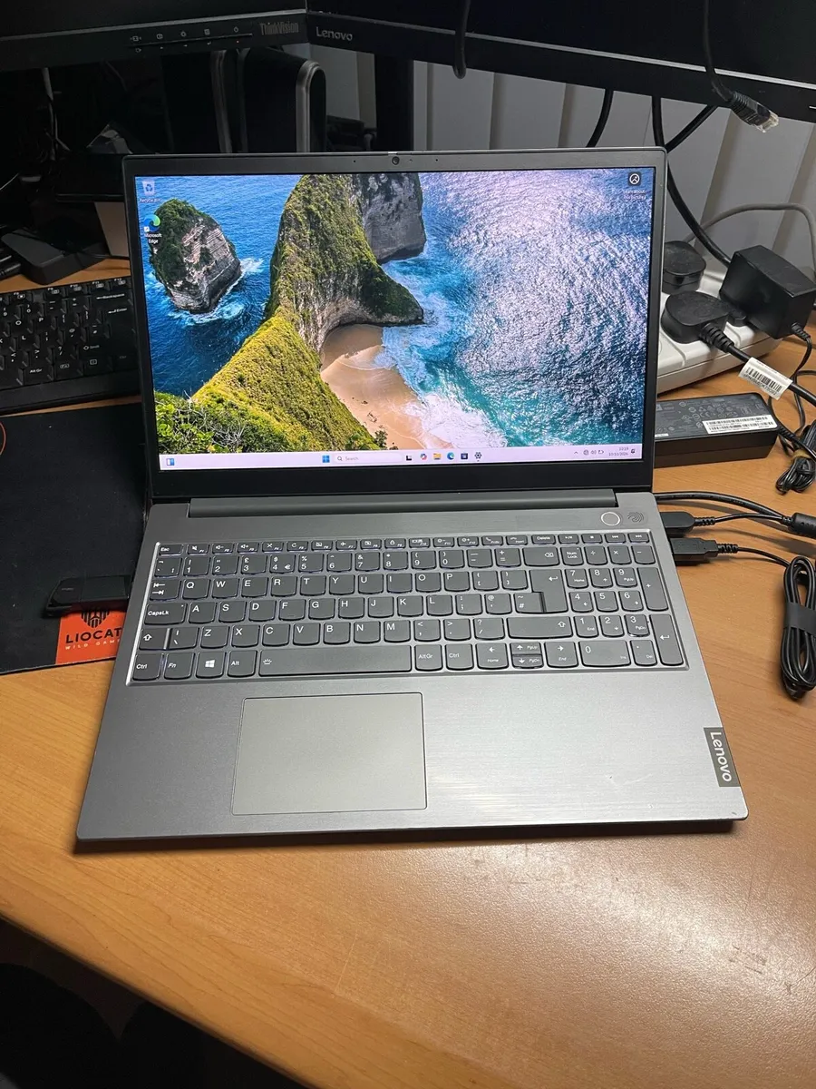 Lenovo i5 pro 10gen 8/512 win 11 pro - Image 1