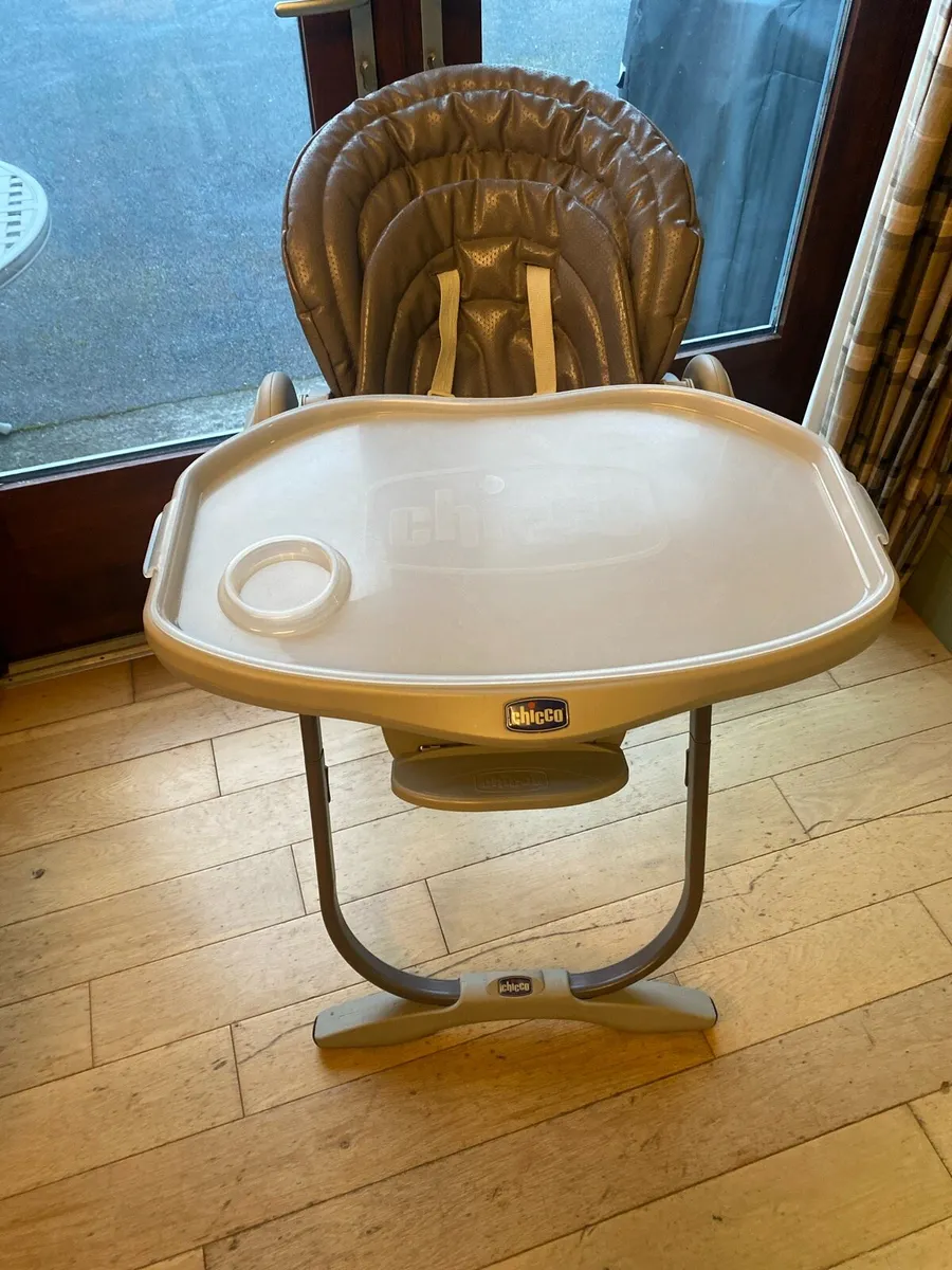 High chair - Image 2