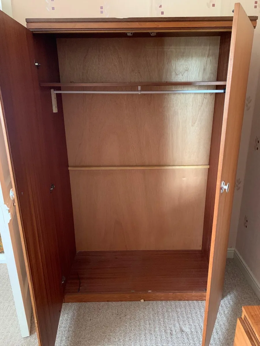 Vintage wardrobe - Image 2