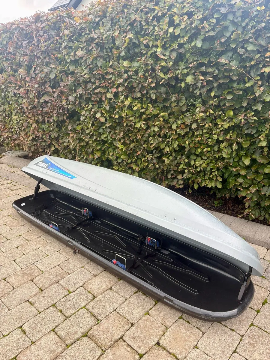 Thule Ocean 500 Roof Box - Excellent Condition - Image 2