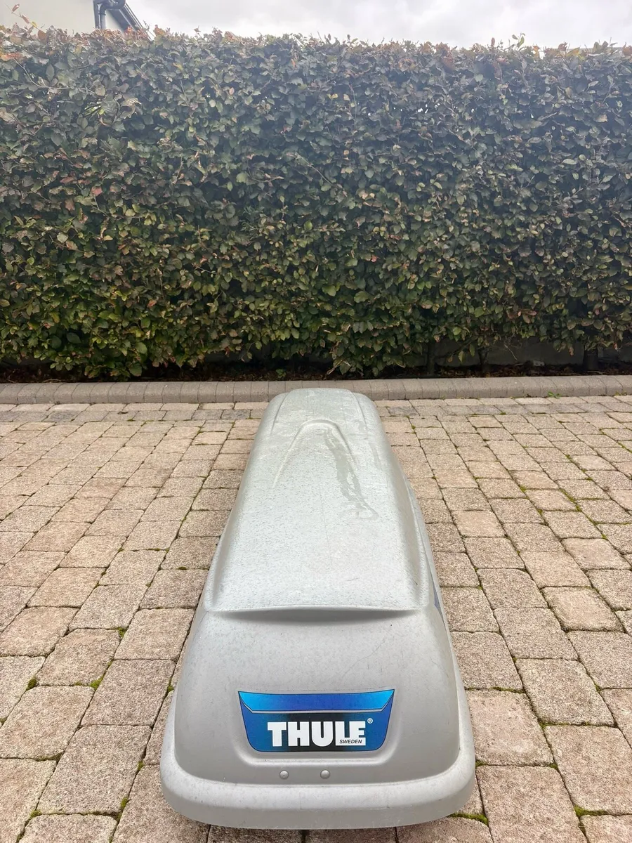 Thule Ocean 500 Roof Box - Excellent Condition - Image 4