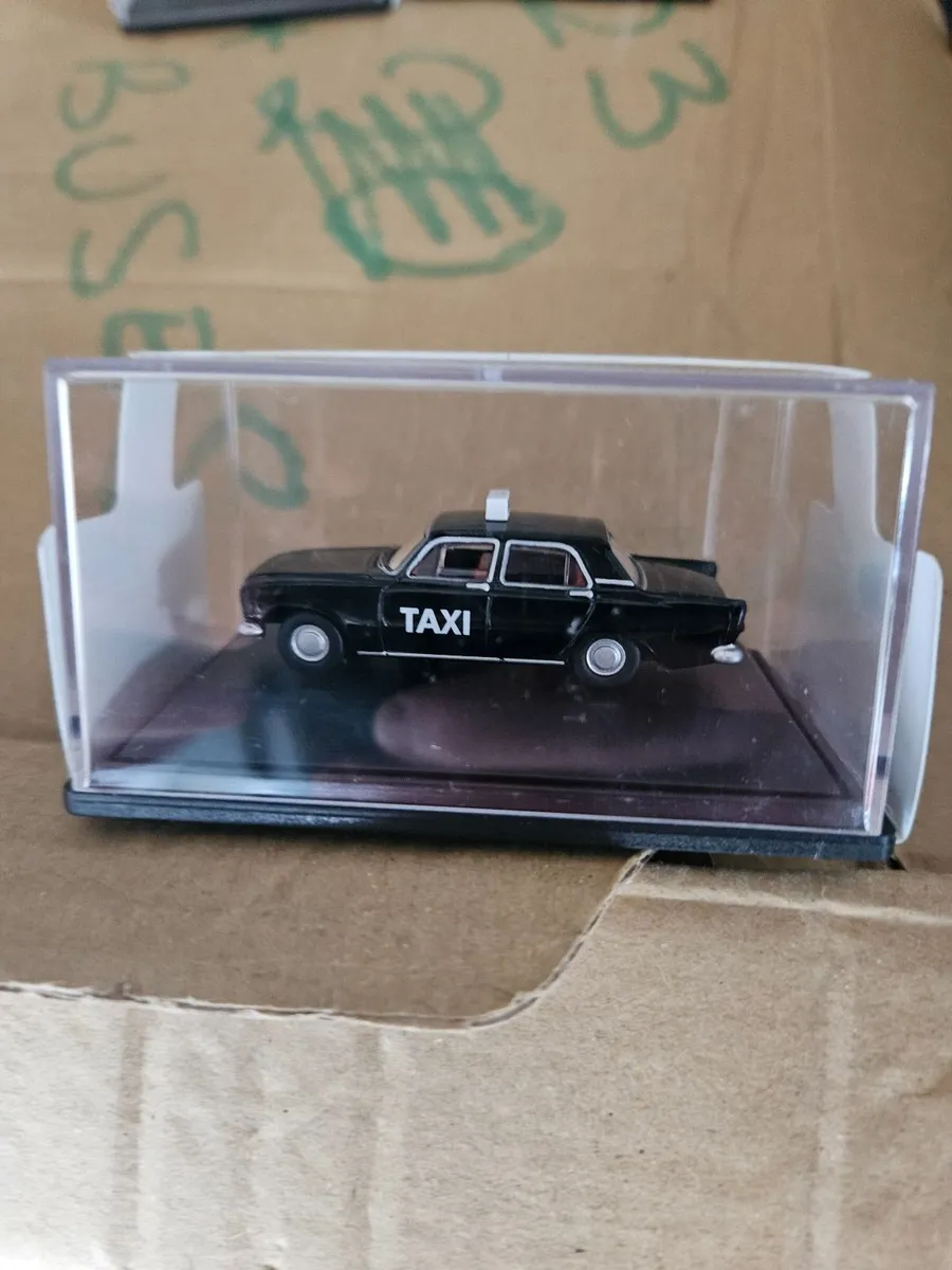 Corgi Oxford Die-cast Car