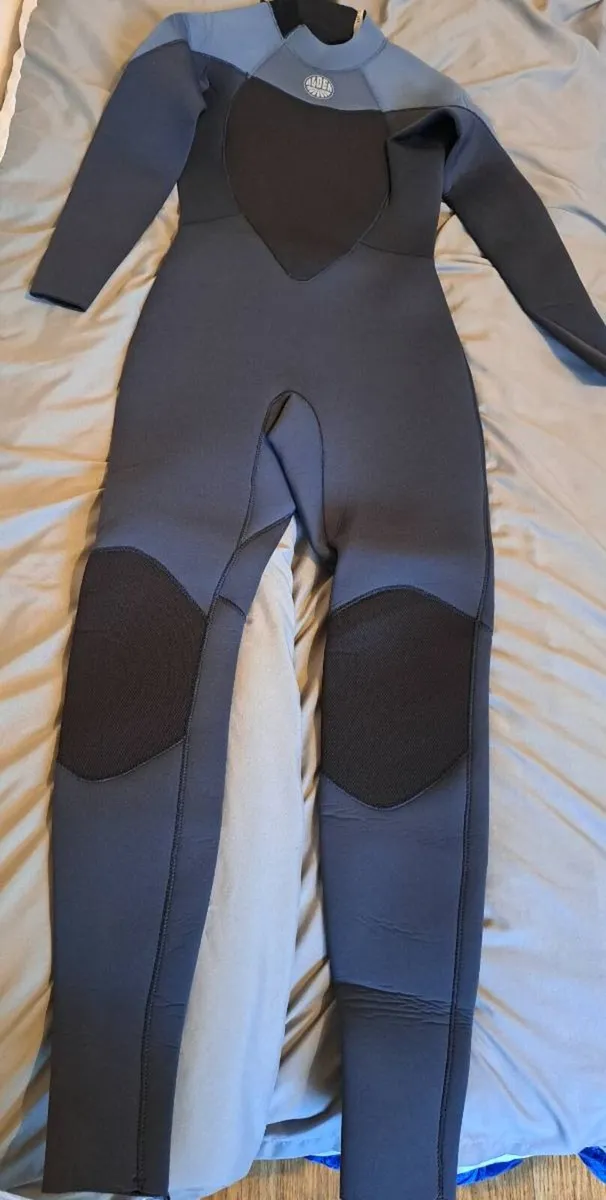 Wetsuit - Image 1
