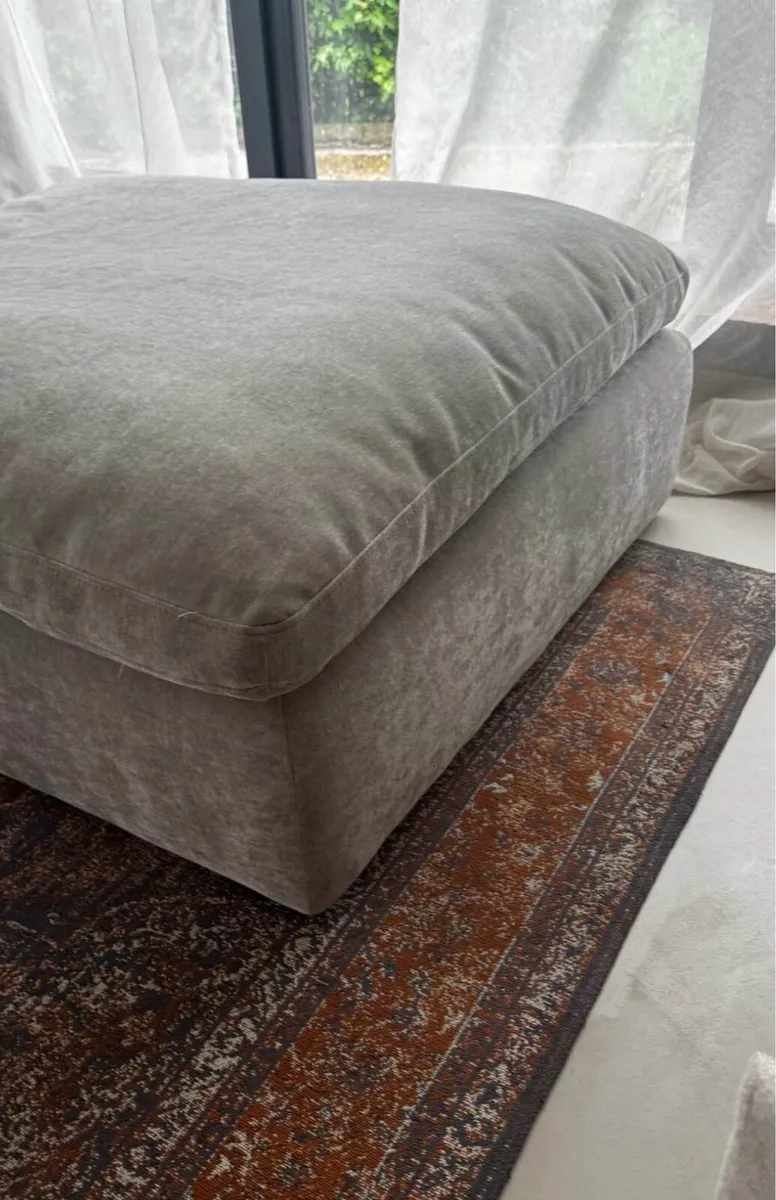 Large foot stool - Image 3