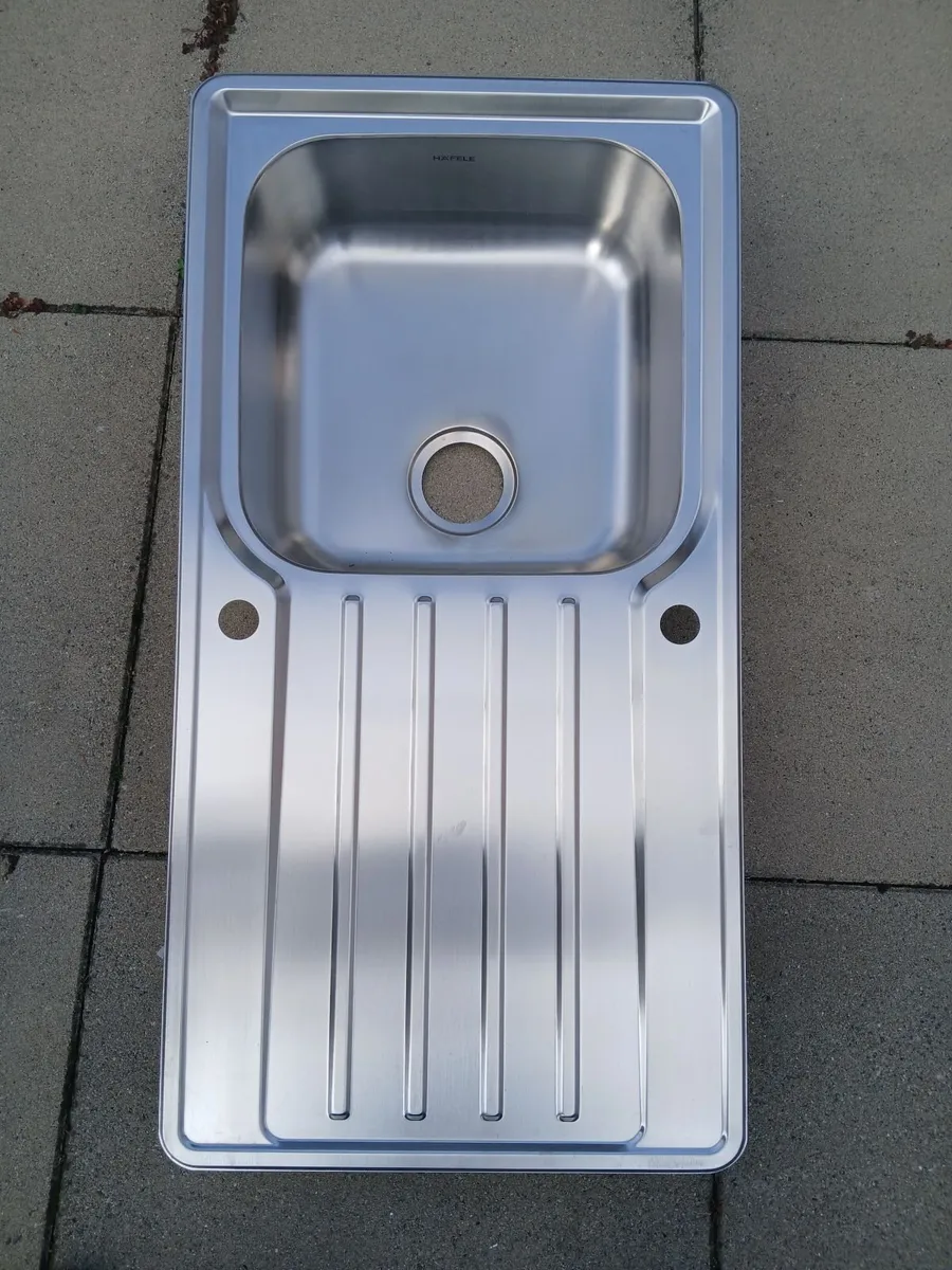 Kitchen sink - Image 2