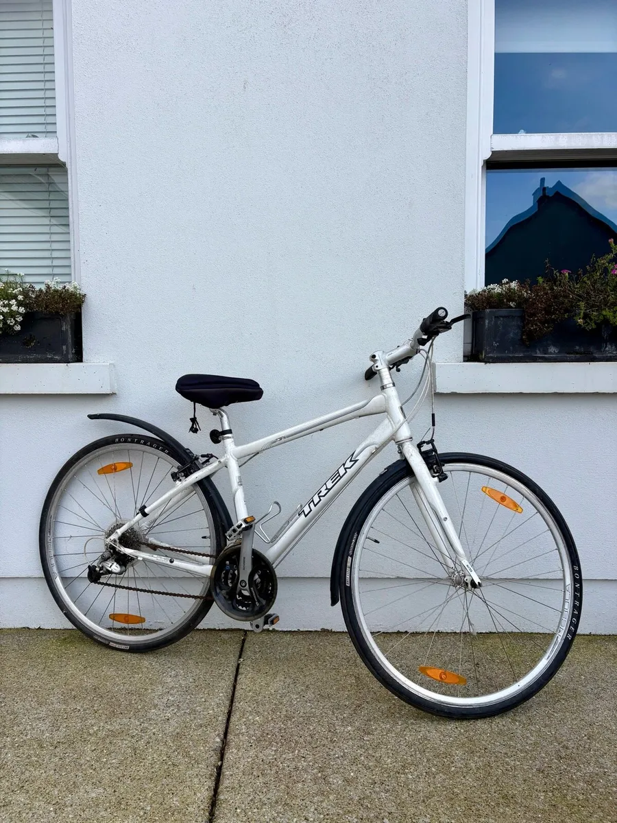 Trek 7.3 FX Hybrid Bike – White – 17” Frame - Image 1
