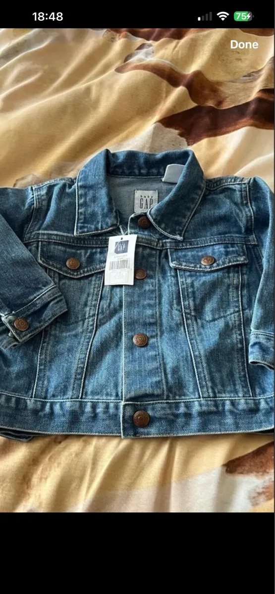 Girls BNWT gap jacket 12/18 mths €10 - Image 1