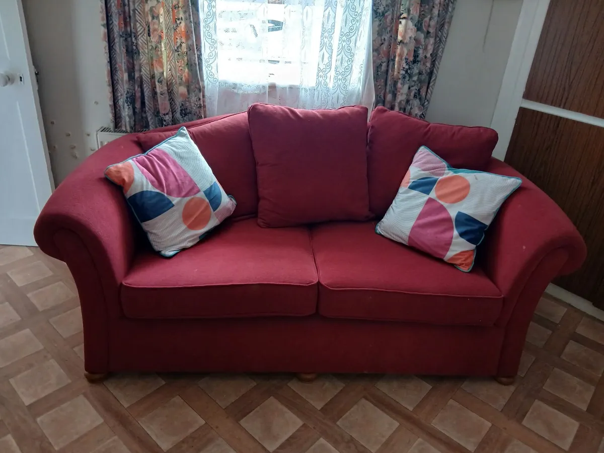 Couches - Image 4