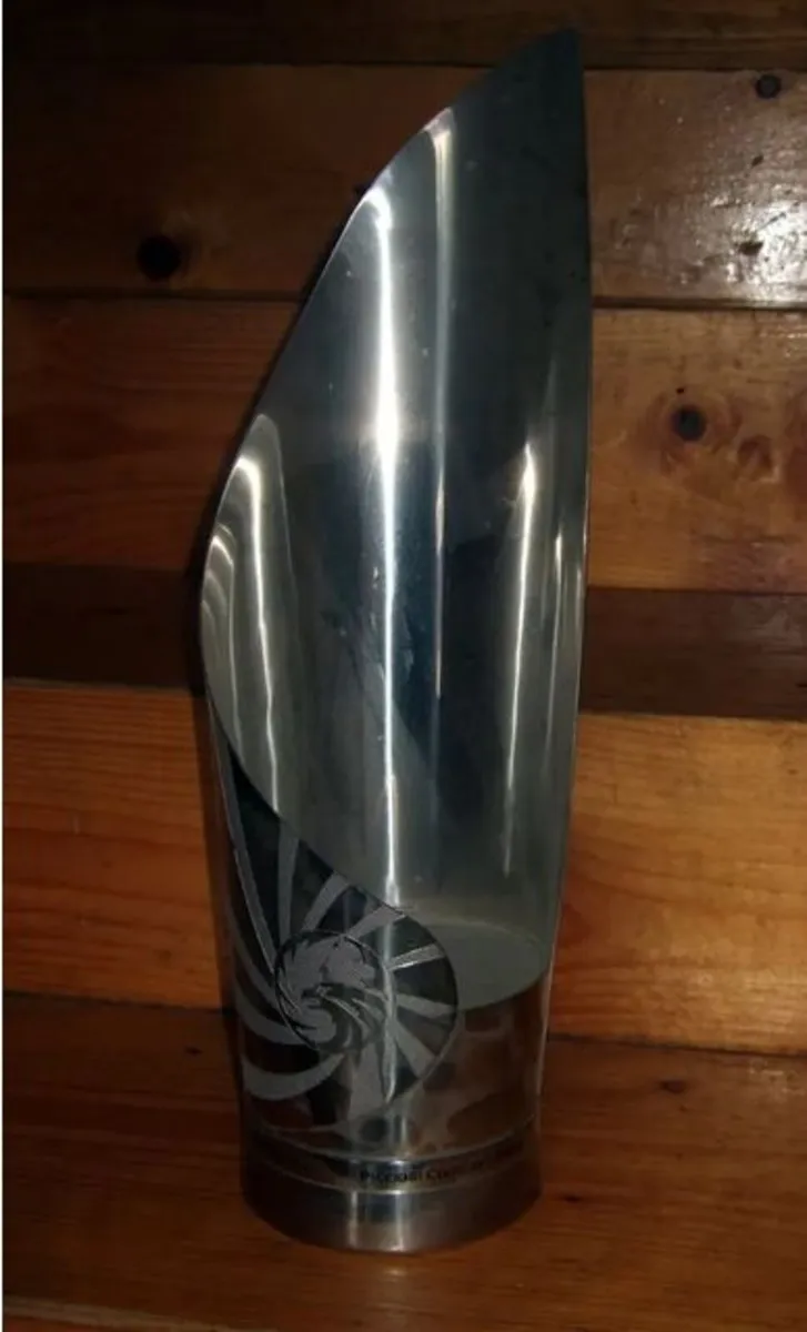 Rare Russian Standard Vodka Chromed LED Uplighter - Image 4
