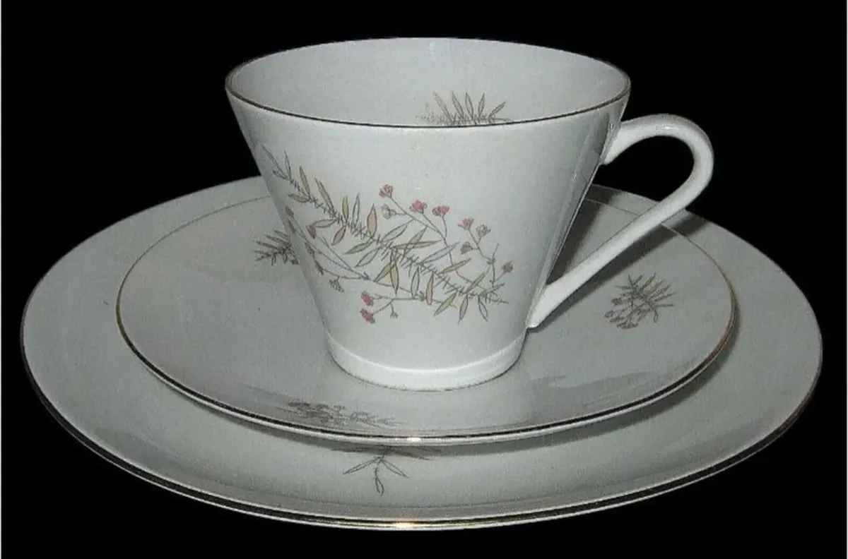 Pristine Vintage Porsgrund Norway "Snowtop" - Image 3