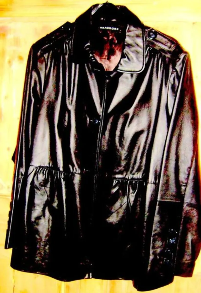 New Harrods Black Leather Jacket Size 26 (BNWT) - Image 3