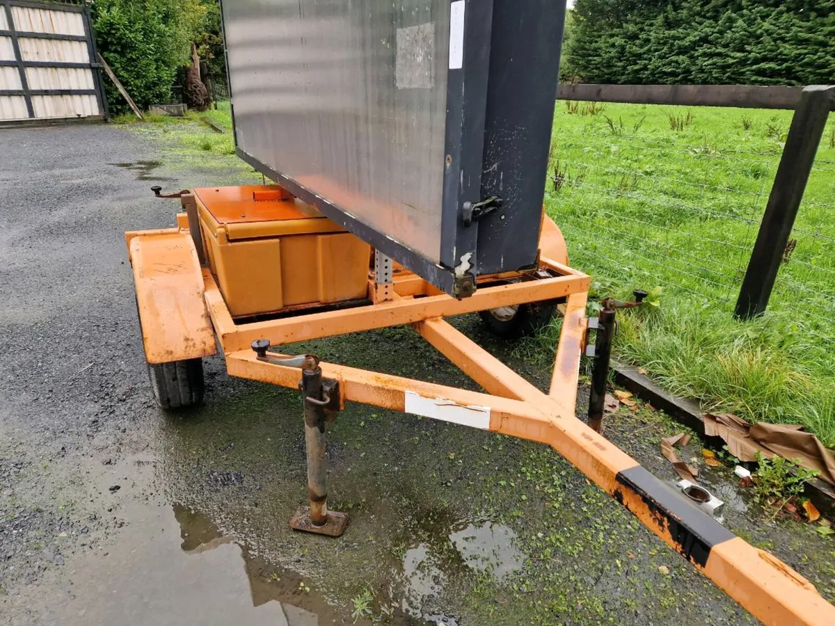 2 x trailer chassis - Image 1