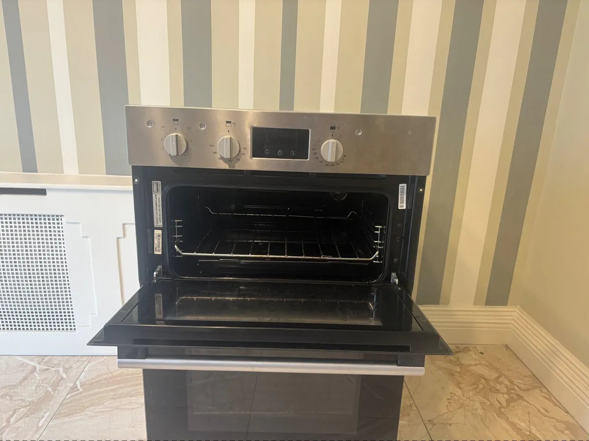 Oven - Image 1
