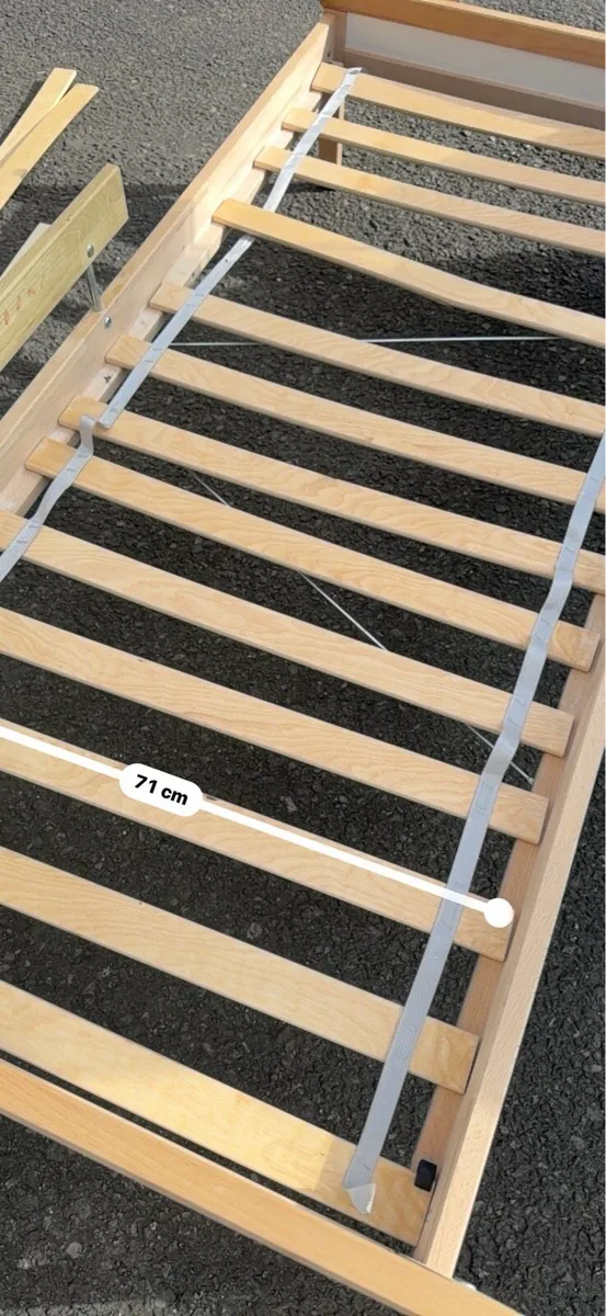 Kids bed frame - Image 3