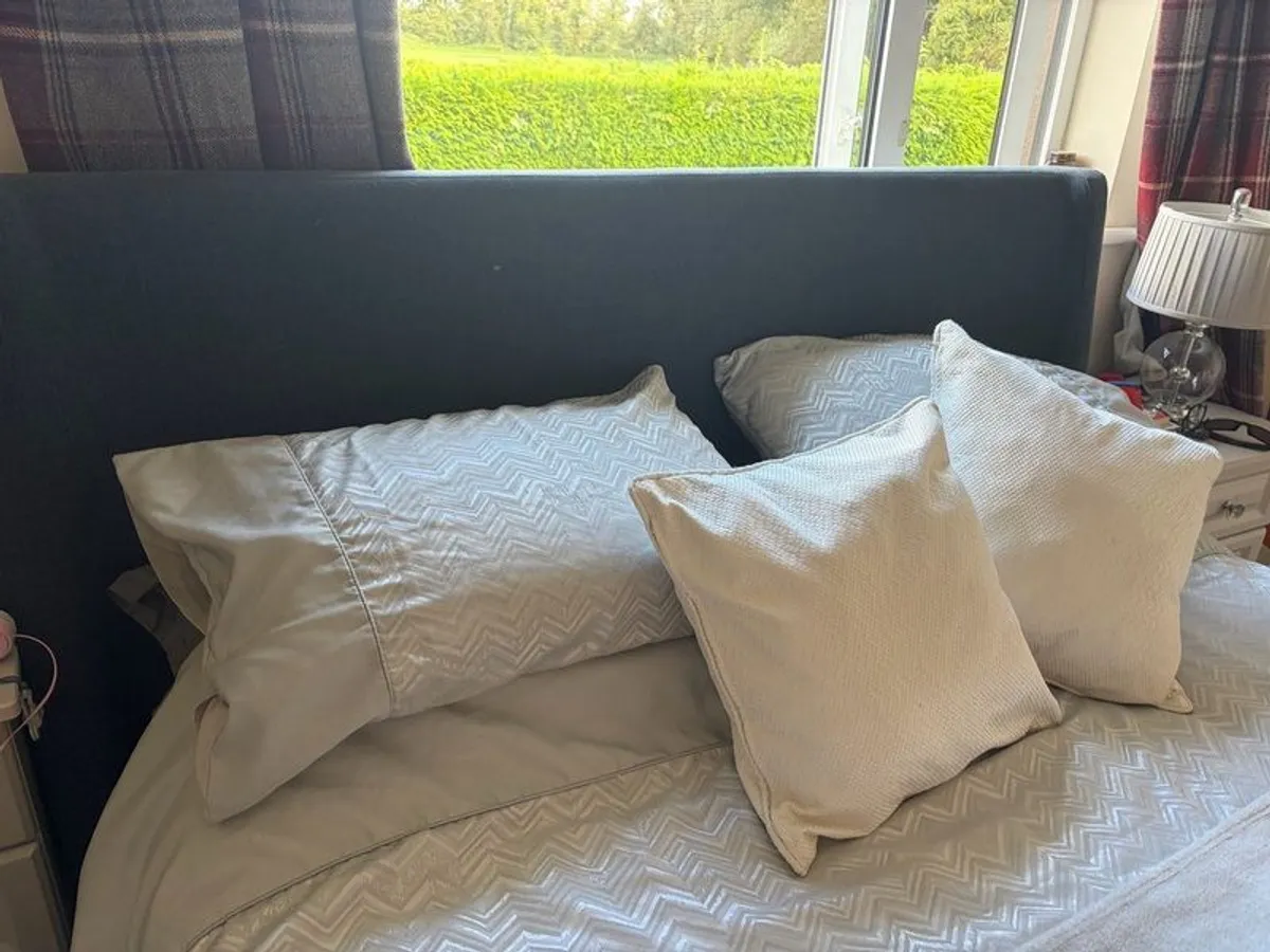 bed - Image 4