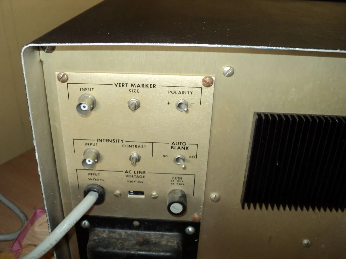 Vintage Wavetek oscilloscope 1901c - Image 4
