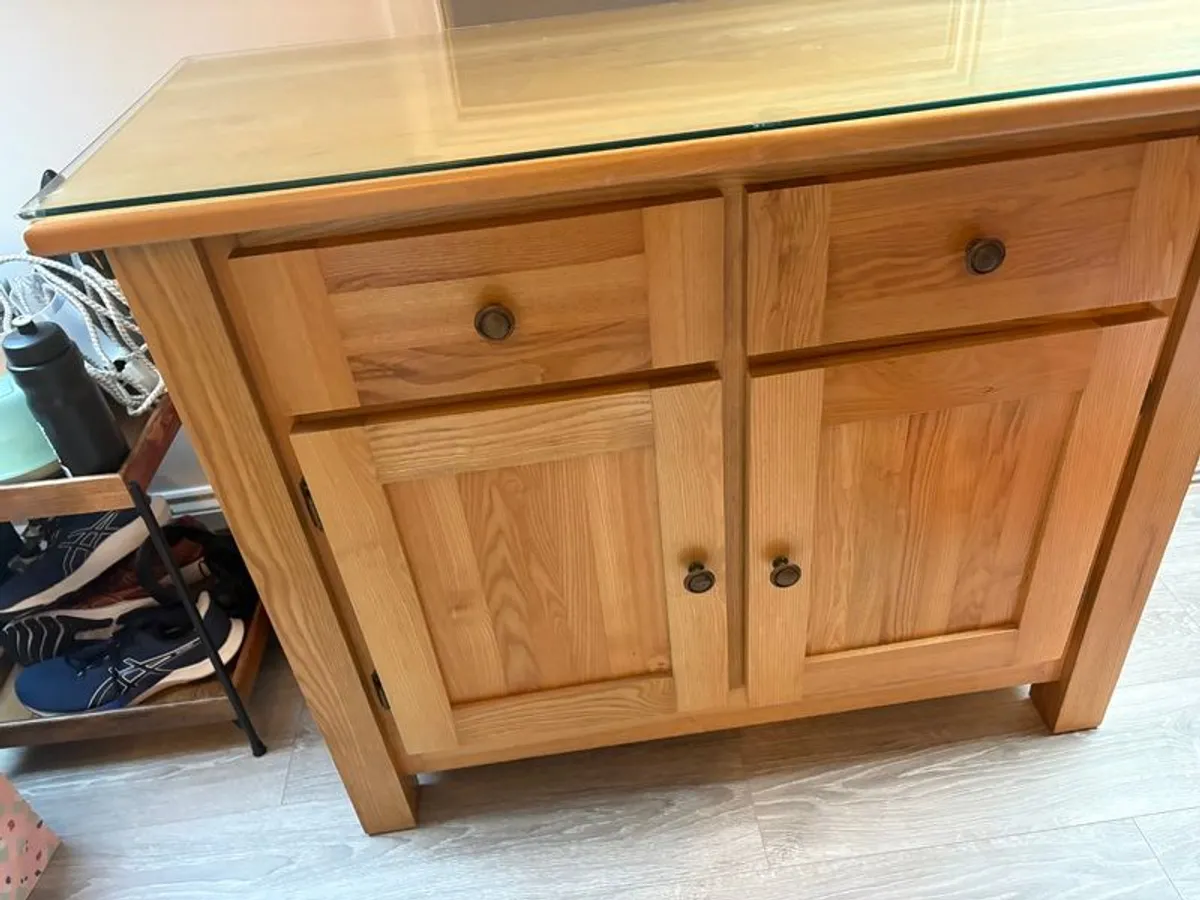 Solid Ash sideboard with toughened glass top - Image 2