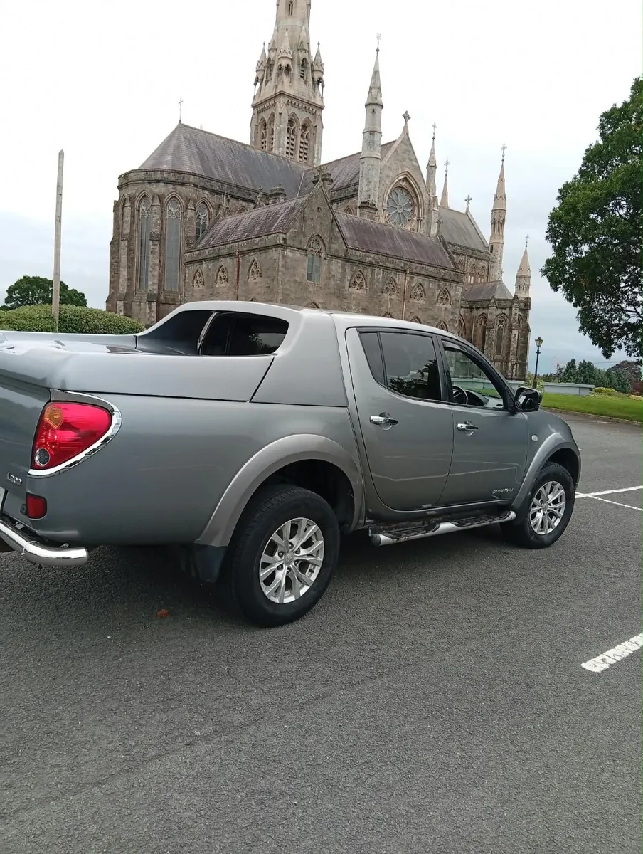 Mitsubishi l200 Barbarian - Image 1