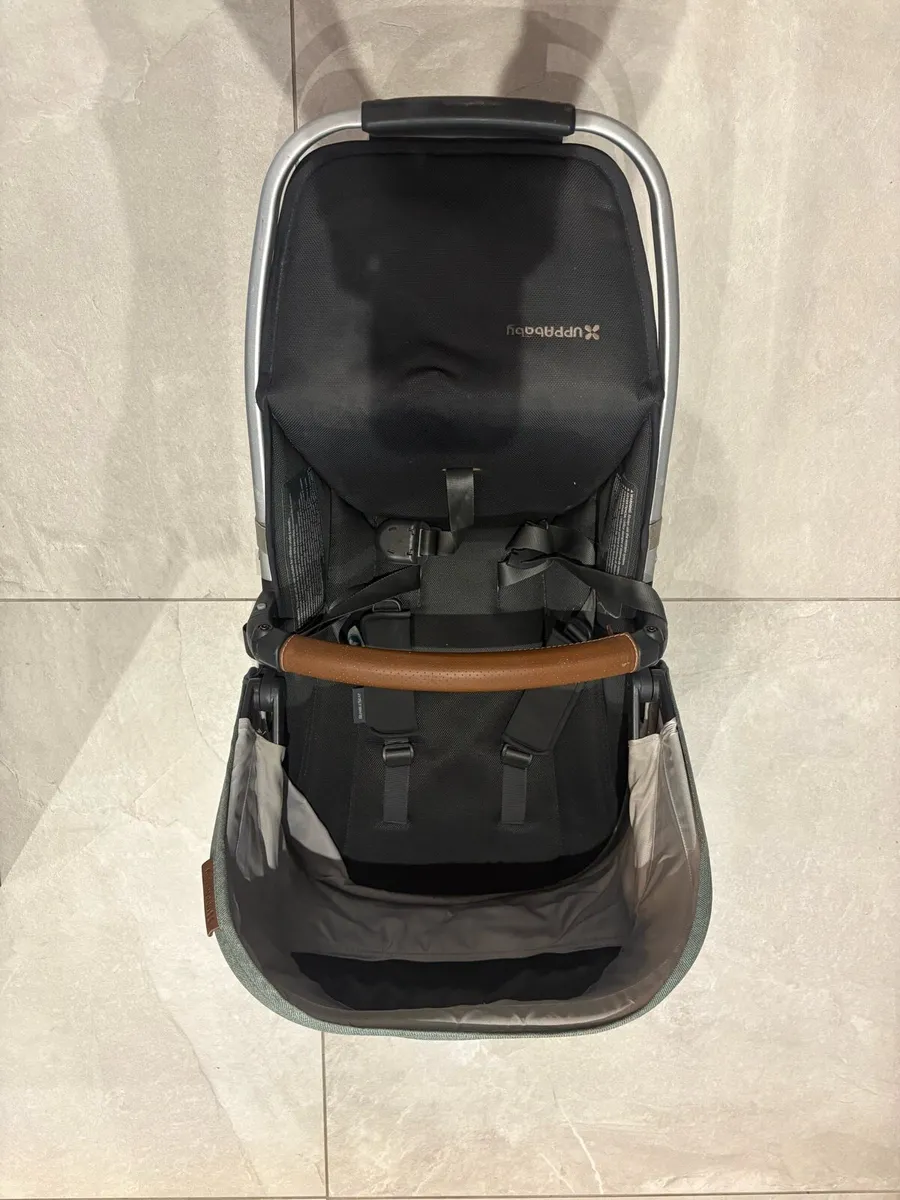 Vista v2 rumble seat - Image 1