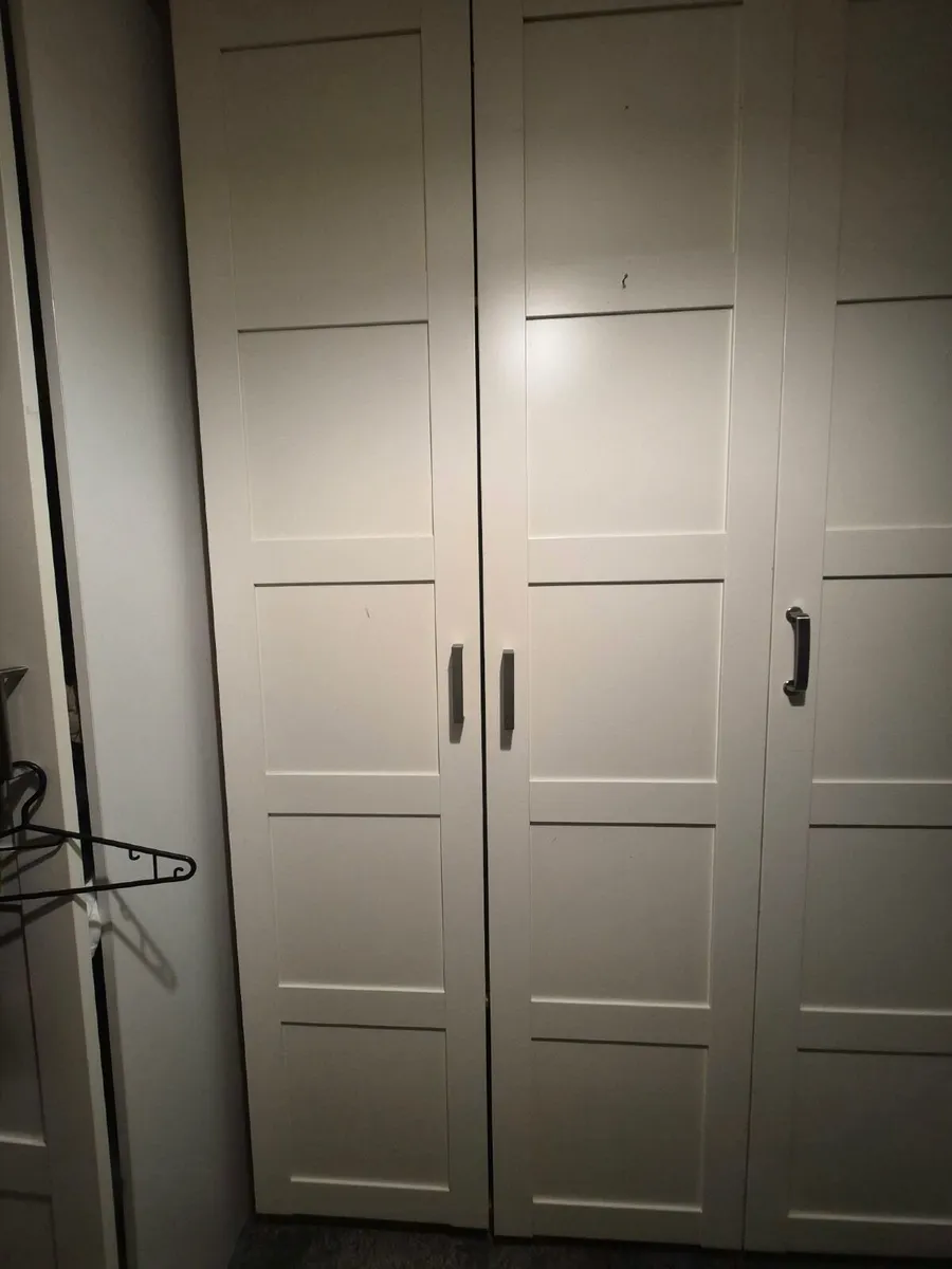 Double and single wardrobe - Image 2