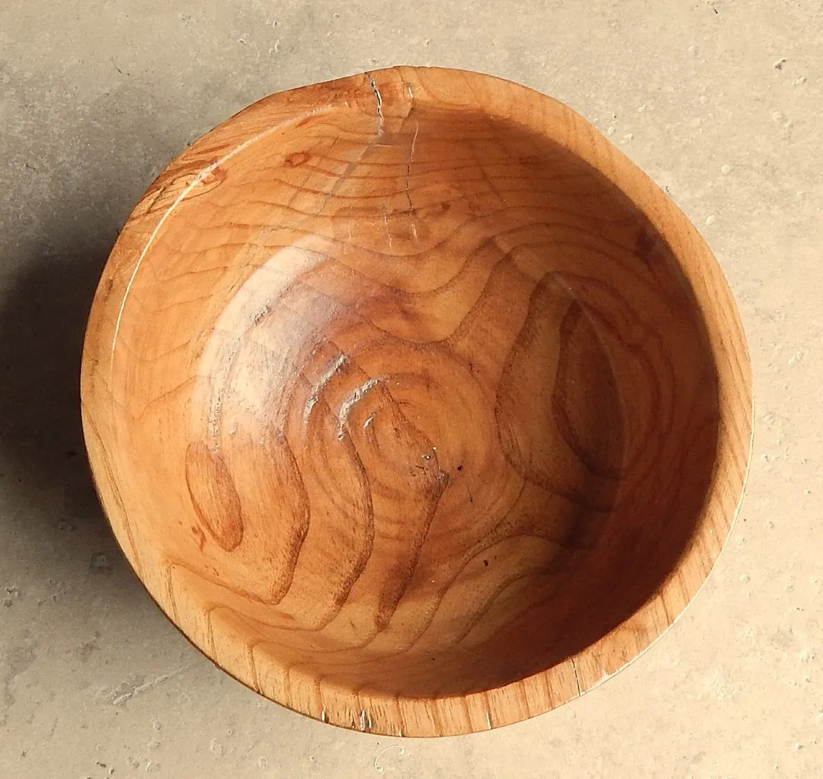 Vintage Hand Turned Wooden Bowl - Image 3