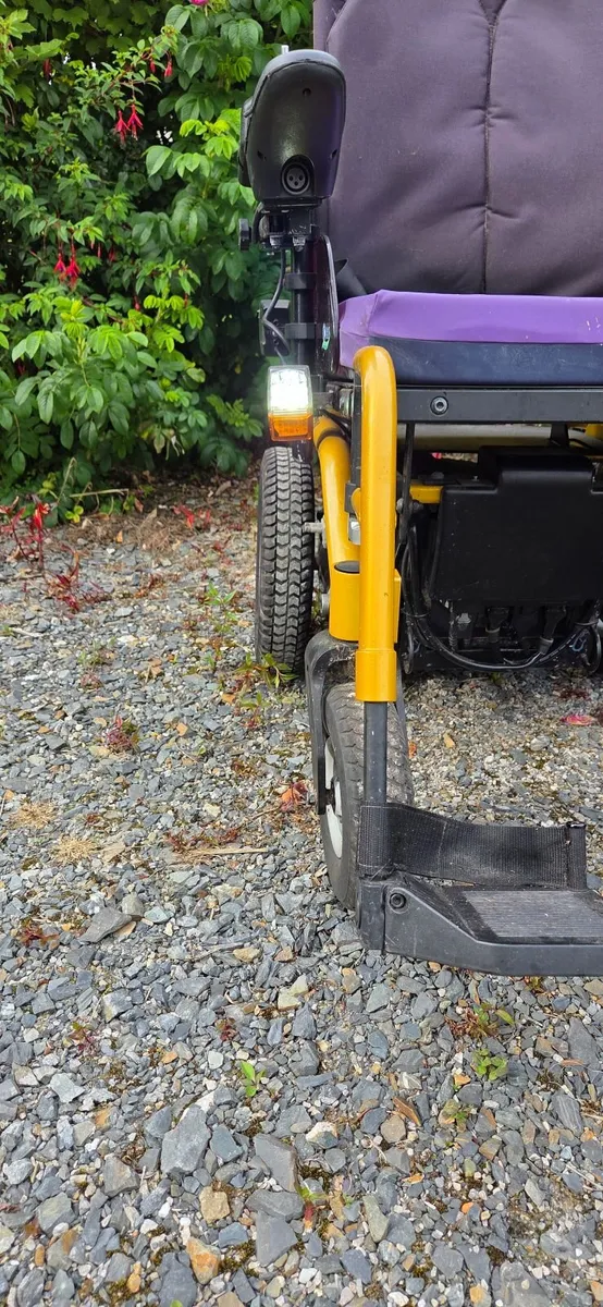 Electric wheelchair - Image 4