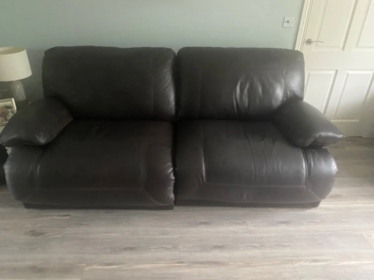 Sofa + 2 singles - Image 1