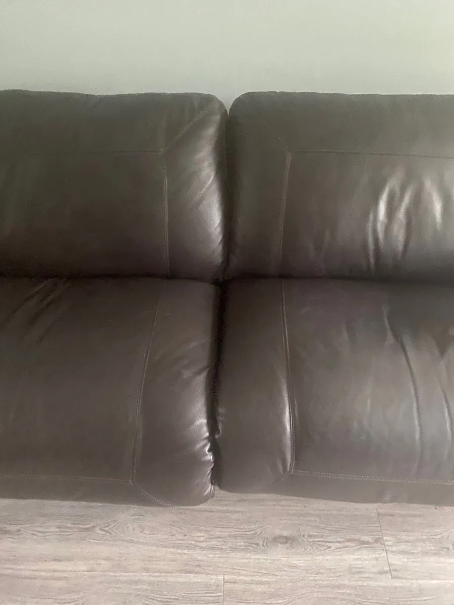 Sofa + 2 singles - Image 4