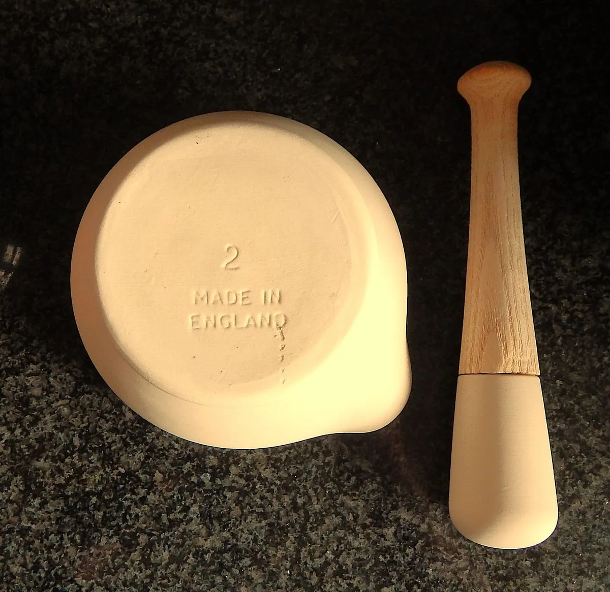Milton Brook No 2 Unglazed Mortar & Pestle - Image 4