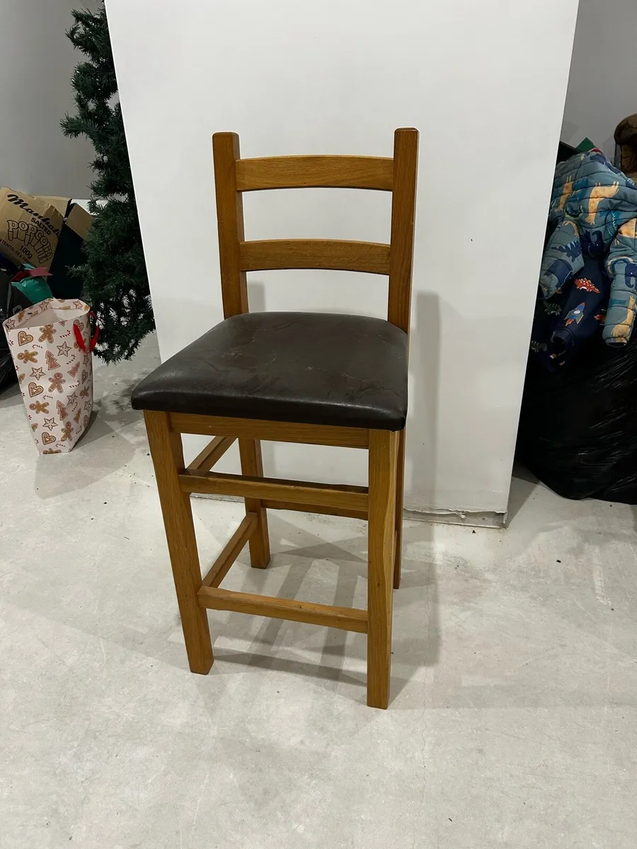 4 Island chairs - Image 1