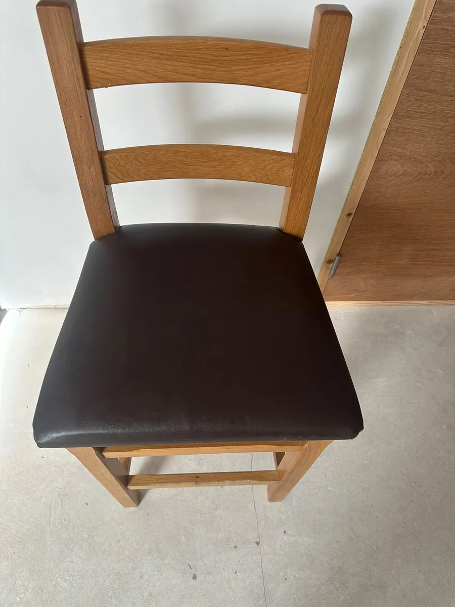 4 Island chairs - Image 2