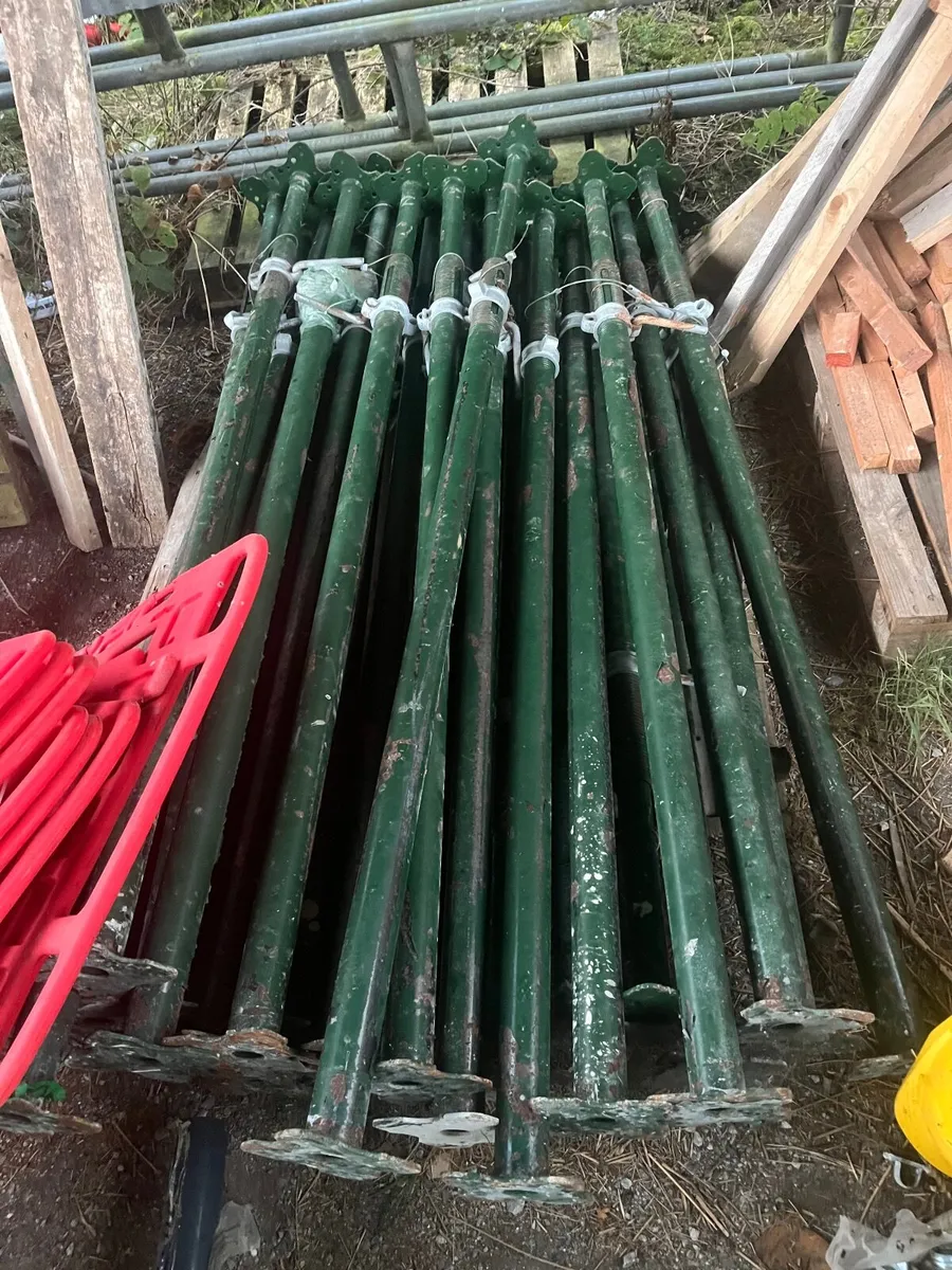 Acrow props