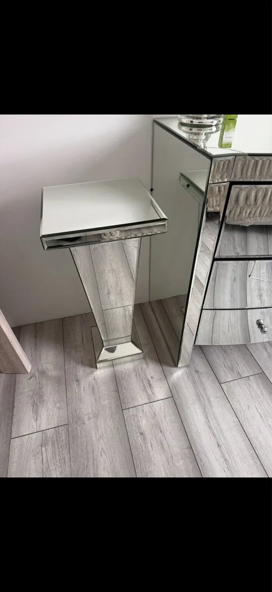 Mirrored furniture set - Image 3