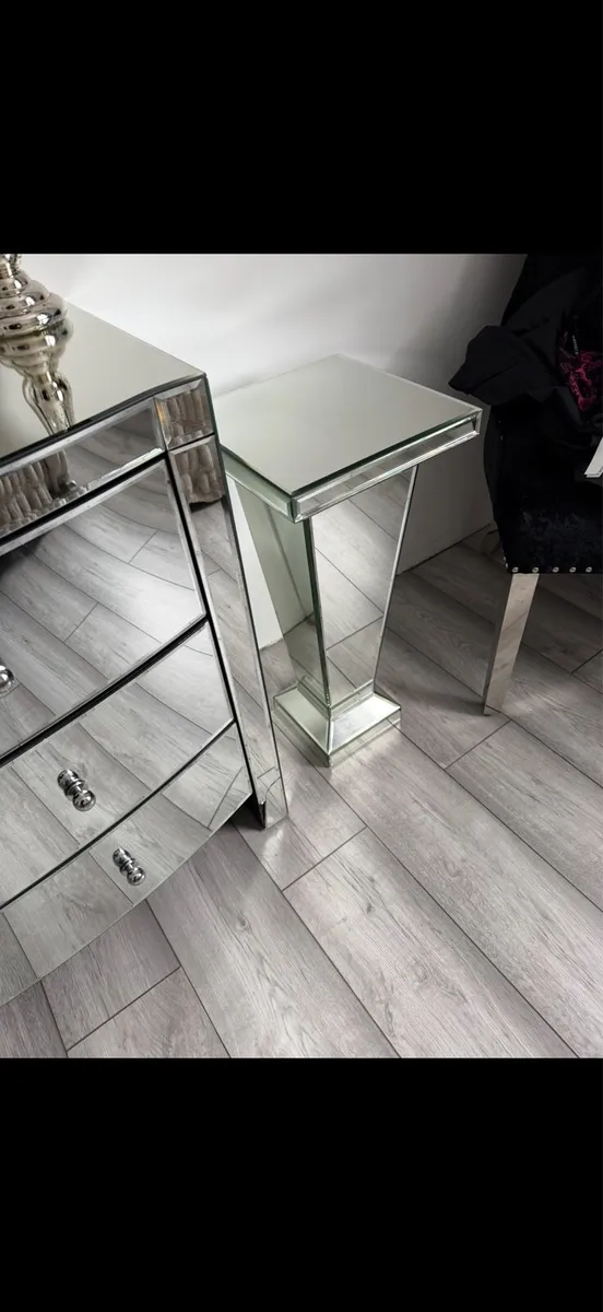 Mirrored furniture set - Image 4