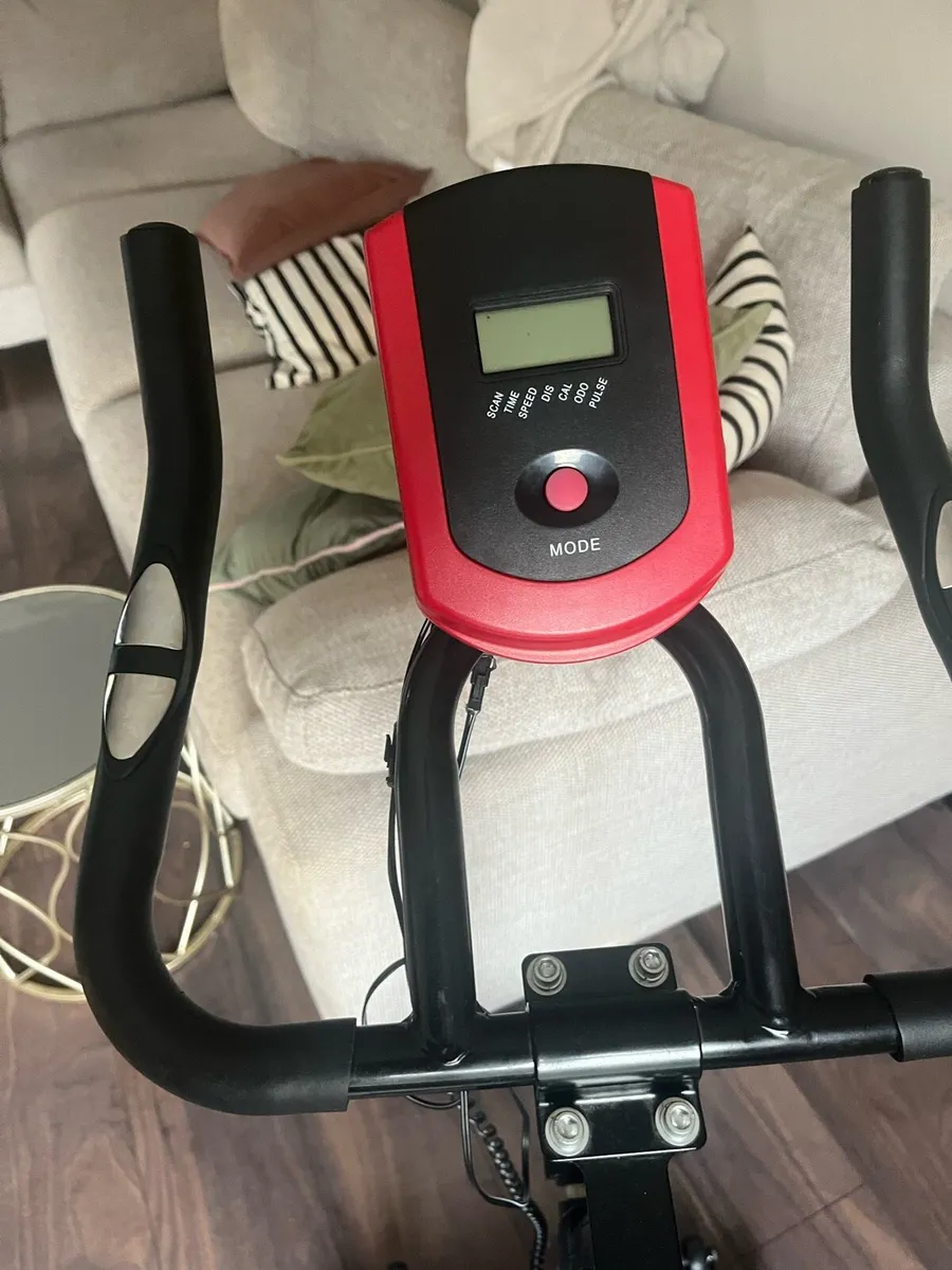 Exercise bike - Image 3