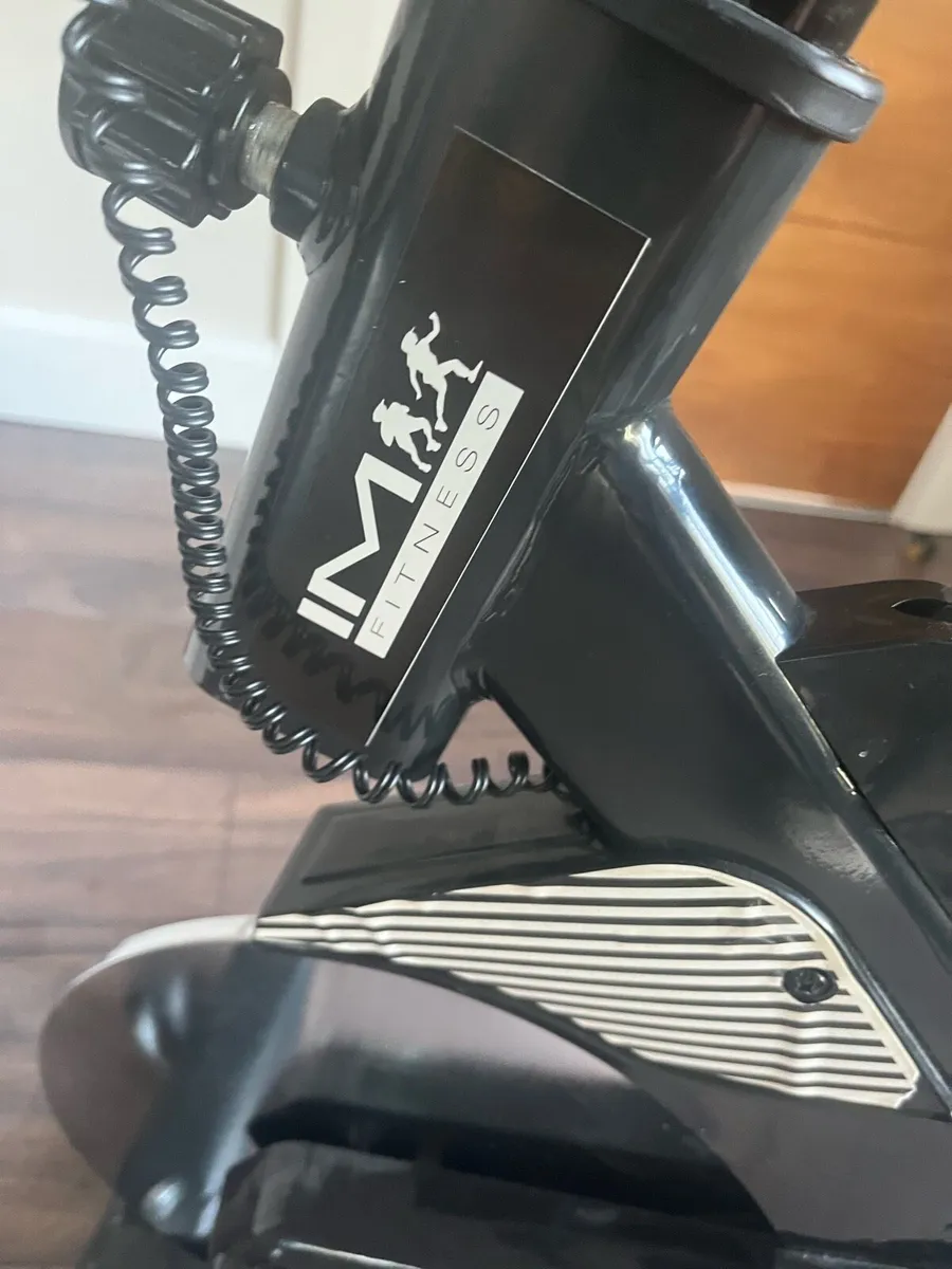 Exercise bike - Image 2