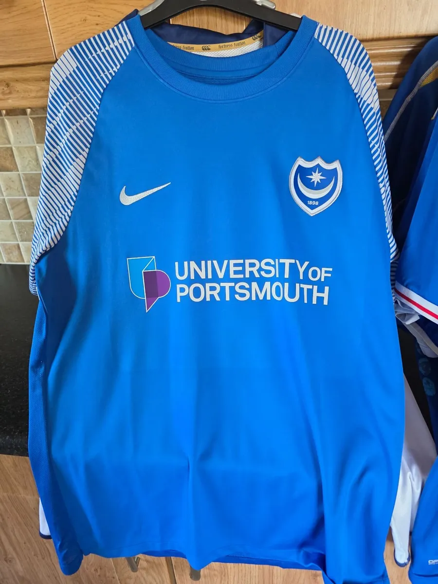 Portsmouth football top - Image 1