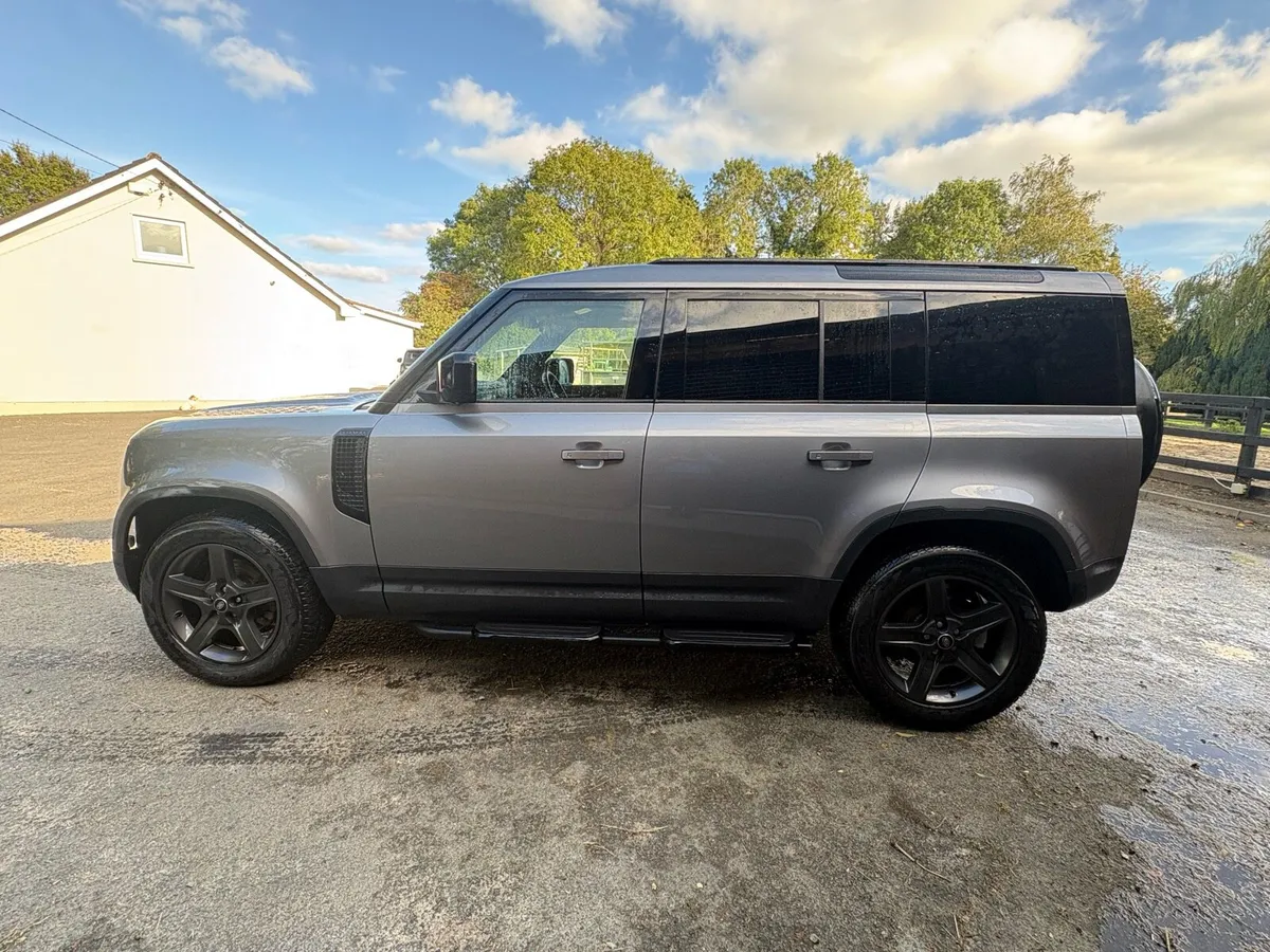 Landrover Defender - Image 4
