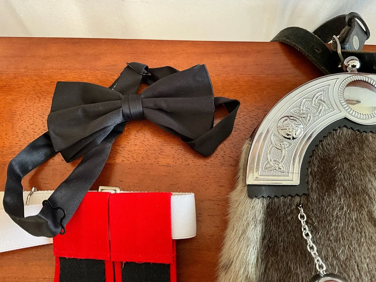 Dress Sporran+ Kilt Flashes + Bow Tie - Image 2