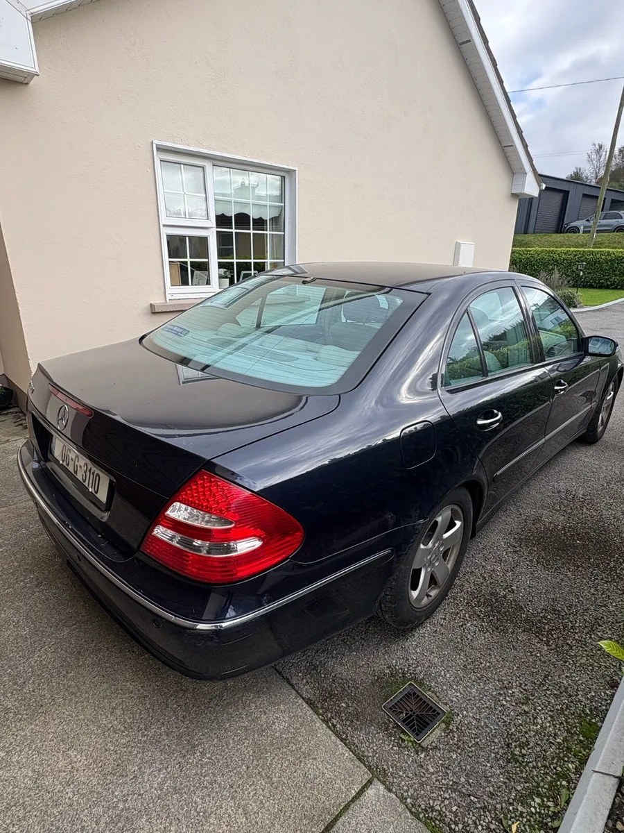 06 Mercedes E280 v6 Petrol - Image 3