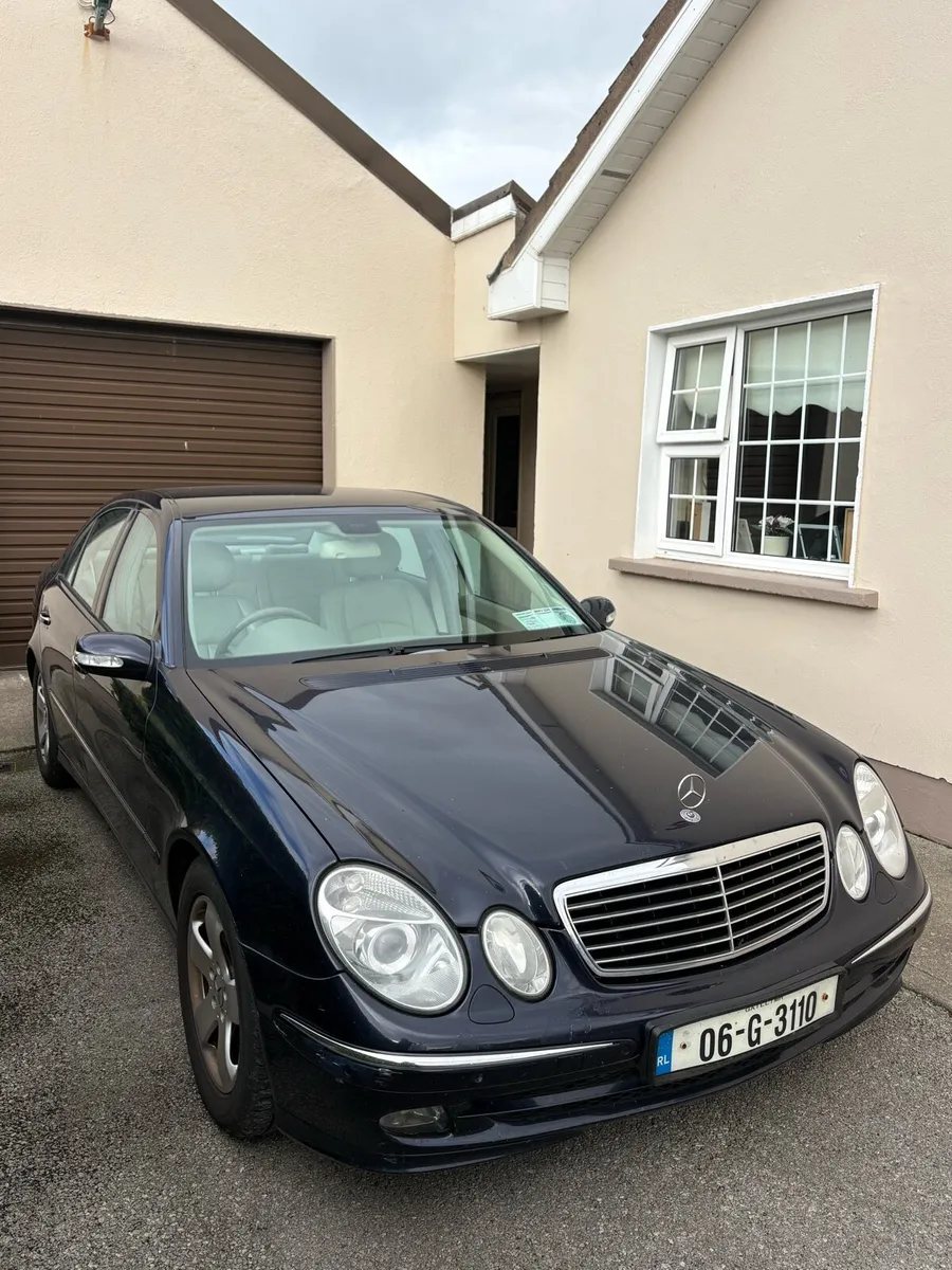 06 Mercedes E280 v6 Petrol - Image 2
