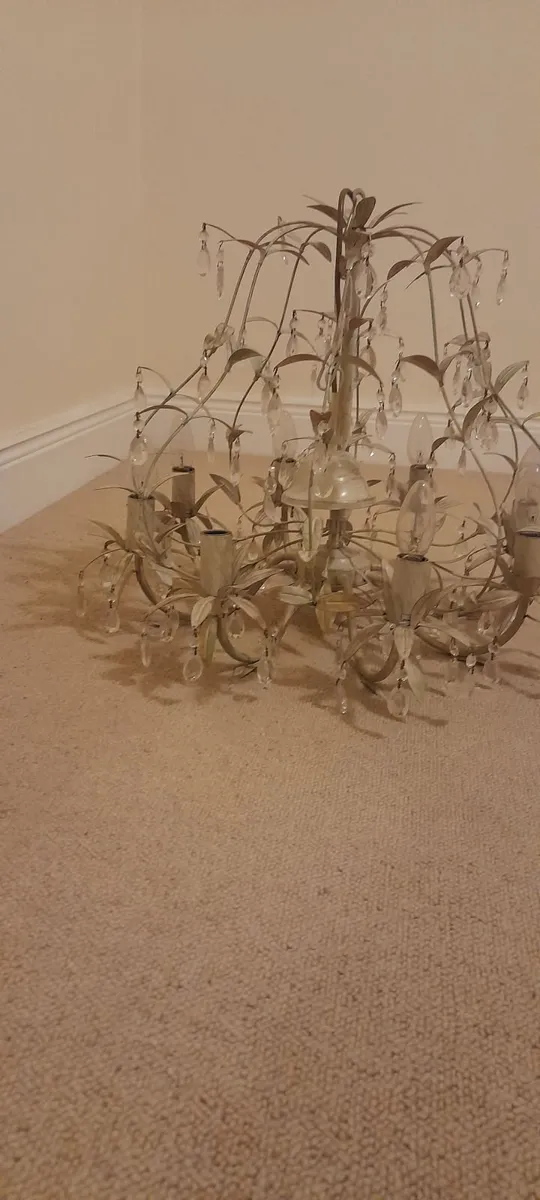 Laura Ashley Centrepiece Light Fitting - Image 3