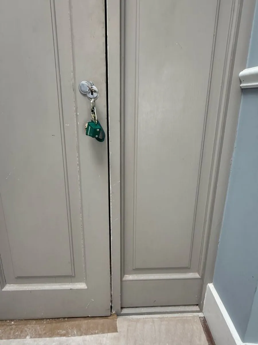 Front Door - Image 4