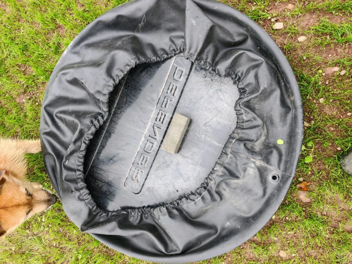 Defender spare wheel cover - Image 2