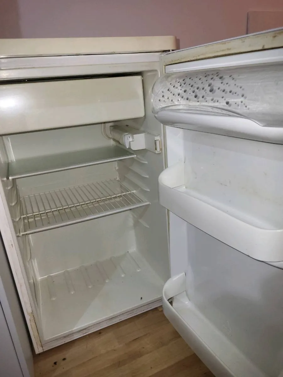 Fridge - Image 3