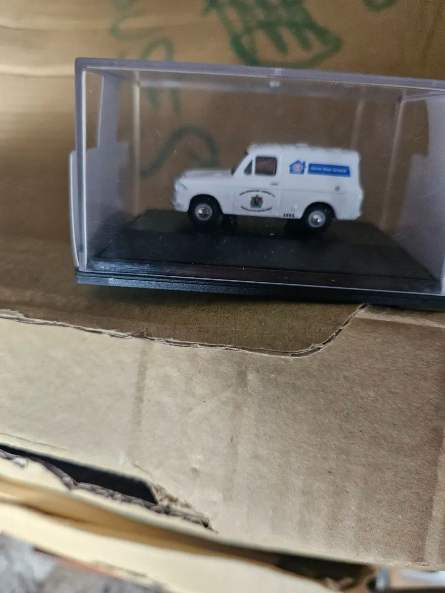 Corgi Oxford Die-cast Car - Image 2