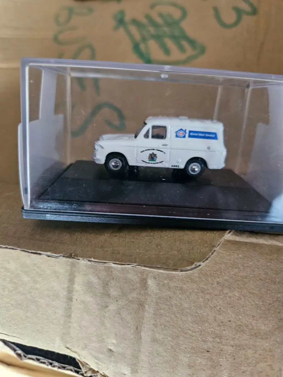 Corgi Oxford Die-cast Car - Image 1