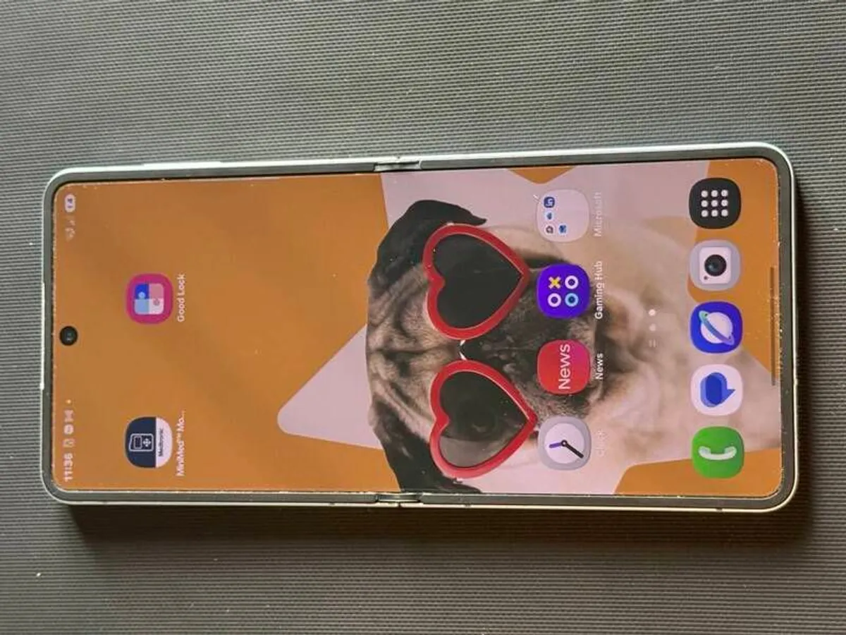 Samsung Galaxy Z flip 7 512GB - Image 3