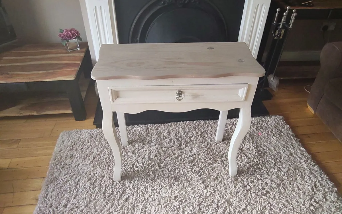 Hall console table - Image 2